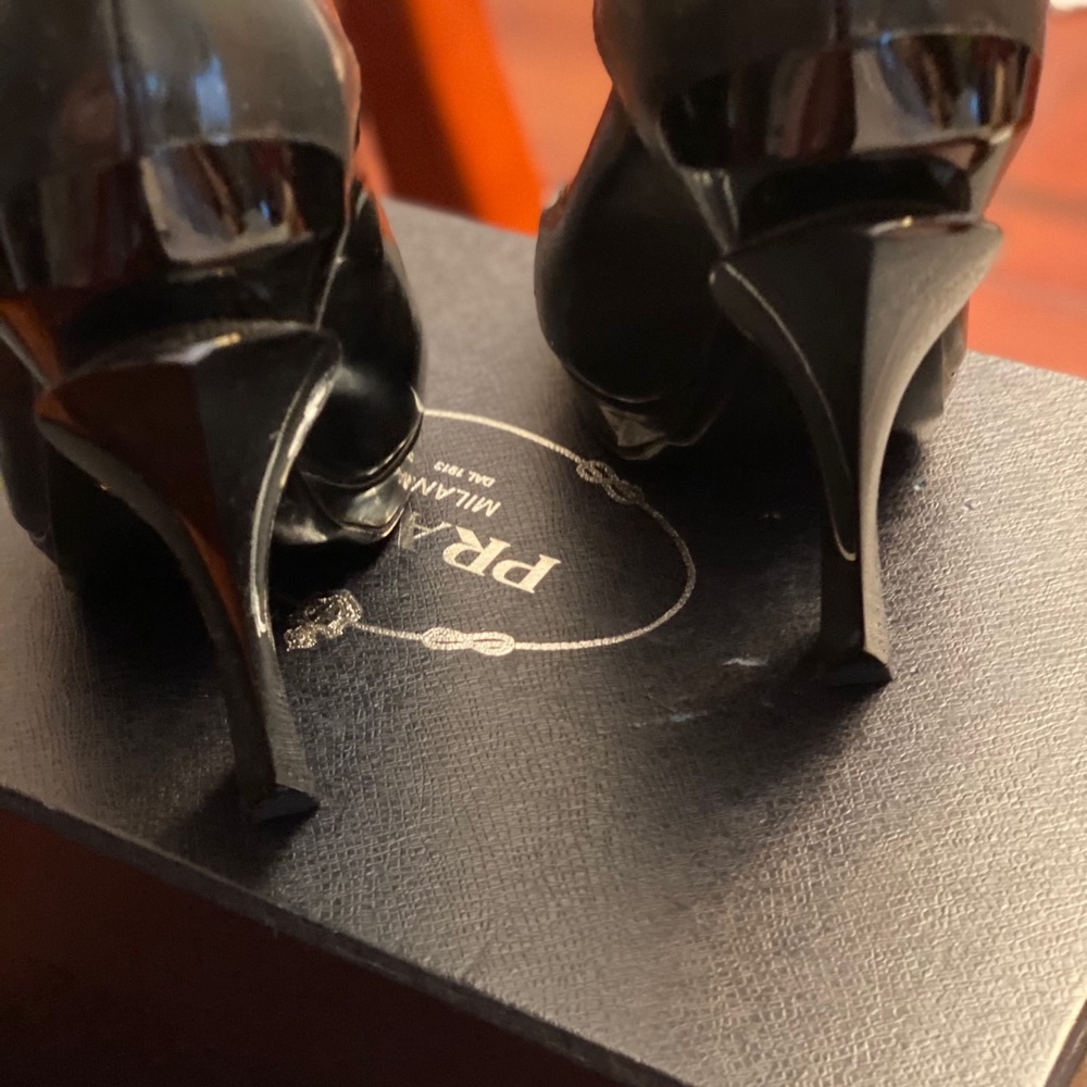 Vintage Prada Olivia Nero Heels 41